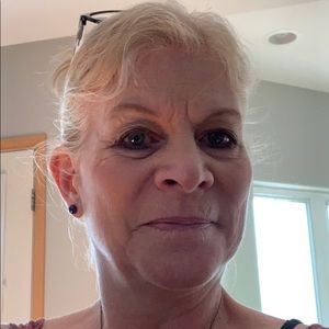 Meet your Posher, Debra